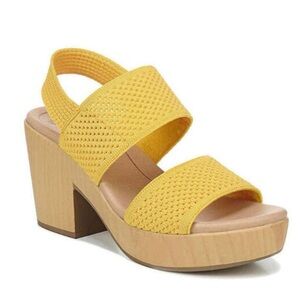Dr. Scholl’s Becca Platform Sandals in Yellow